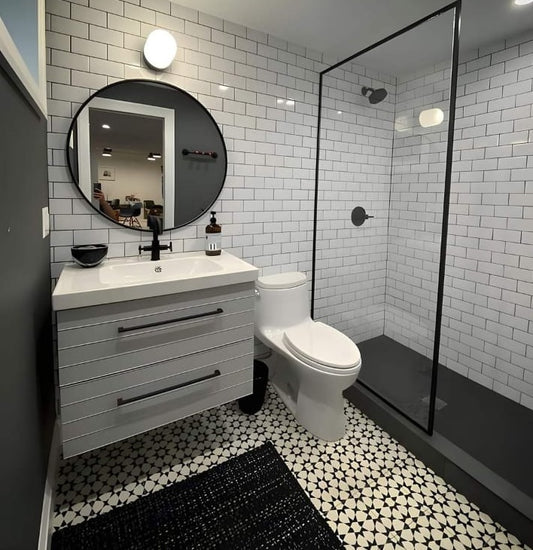Mirror in Round shape with Black Frame- MIRO600NL